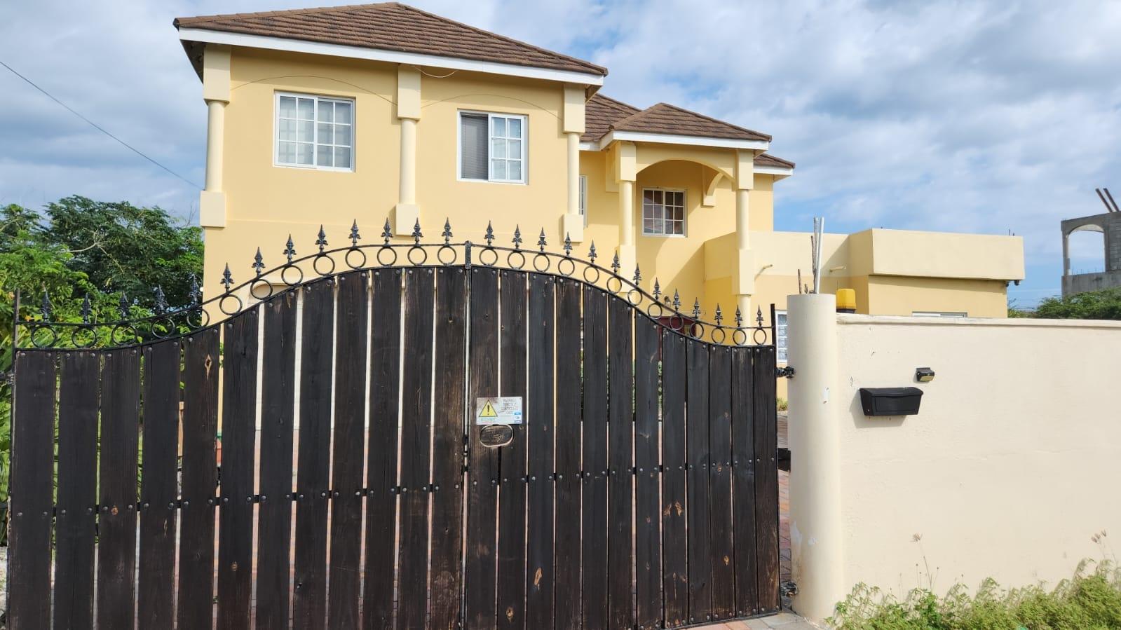 Eleventh image of 275 Sandhills Close,hellshire in Hellshire Heights, St. Catherine, Jamaica - property is For Rent