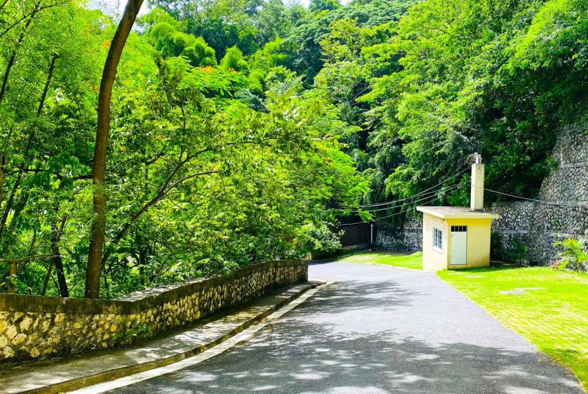 Second image of Irish Town Road in Irish Town P.A., St. Andrew, Jamaica - property is For Rent