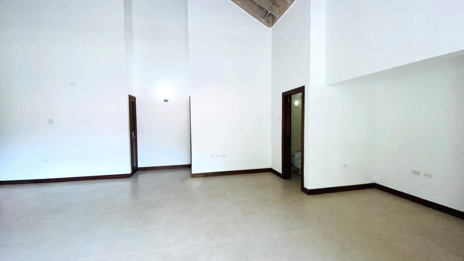 Twelfth image of Irish Town Road in Irish Town P.A., St. Andrew, Jamaica - property is For Rent