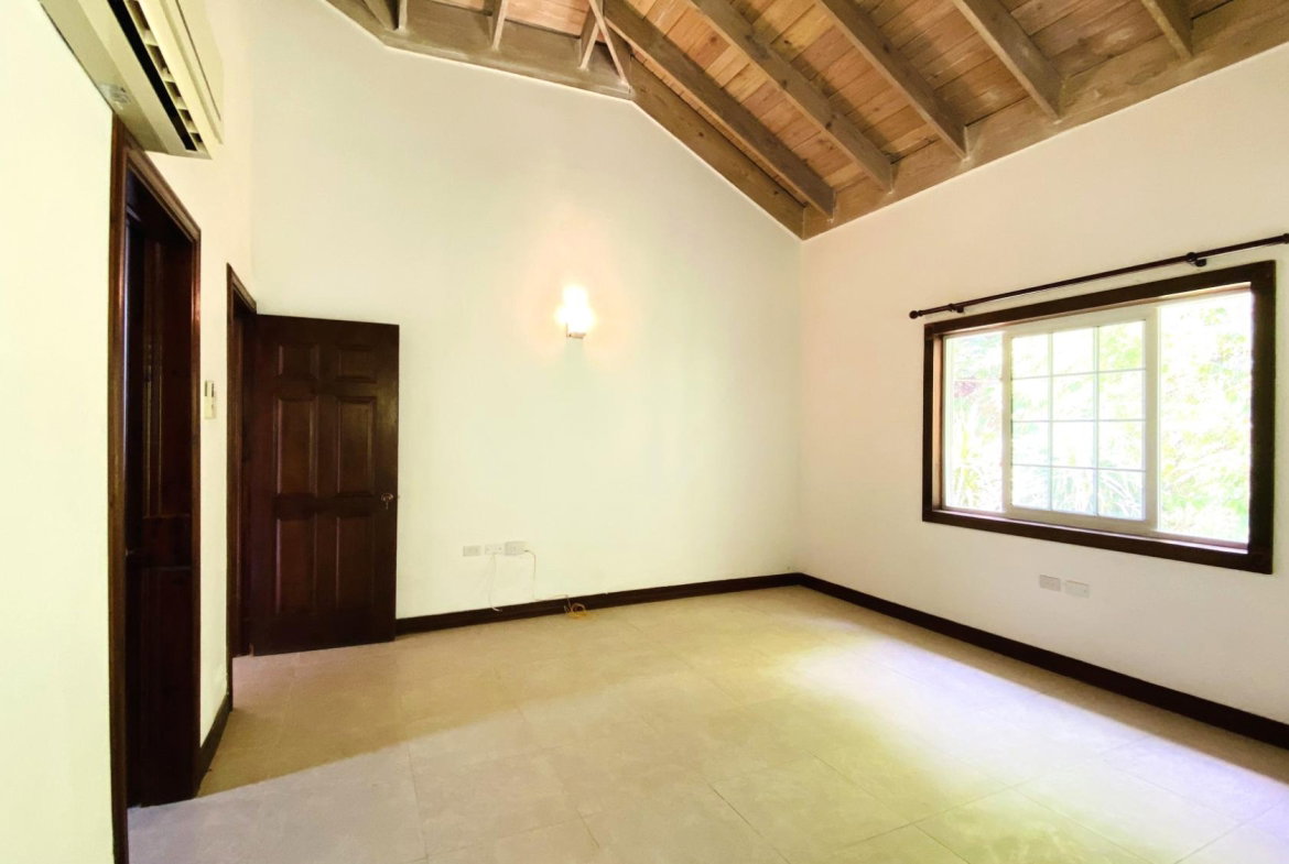 Sixteenth image of Irish Town Road in Irish Town P.A., St. Andrew, Jamaica - property is For Rent