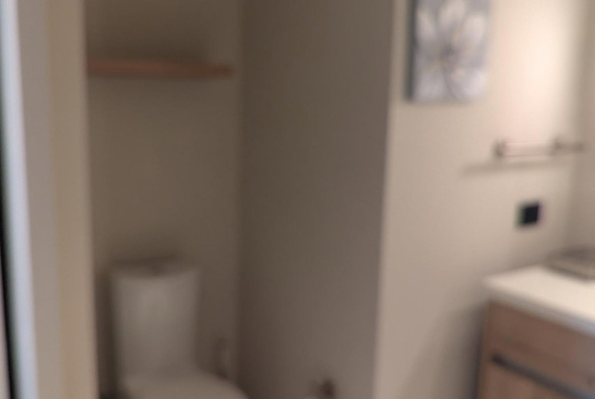 Tenth image of 903-2-4 King Street in Kingston 2, Kingston, Jamaica - property is For Rent