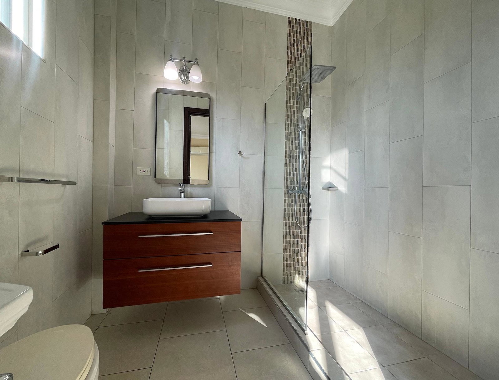 Luxury-1-Bedroom-Executive-Apartment-for-Rent-at-16-Fairway-Ave-St.-Andrew-Jamaica Thirteenth image of 16 Fairway Avenue in Kingston 5, St. Andrew, Jamaica - property is For Rent