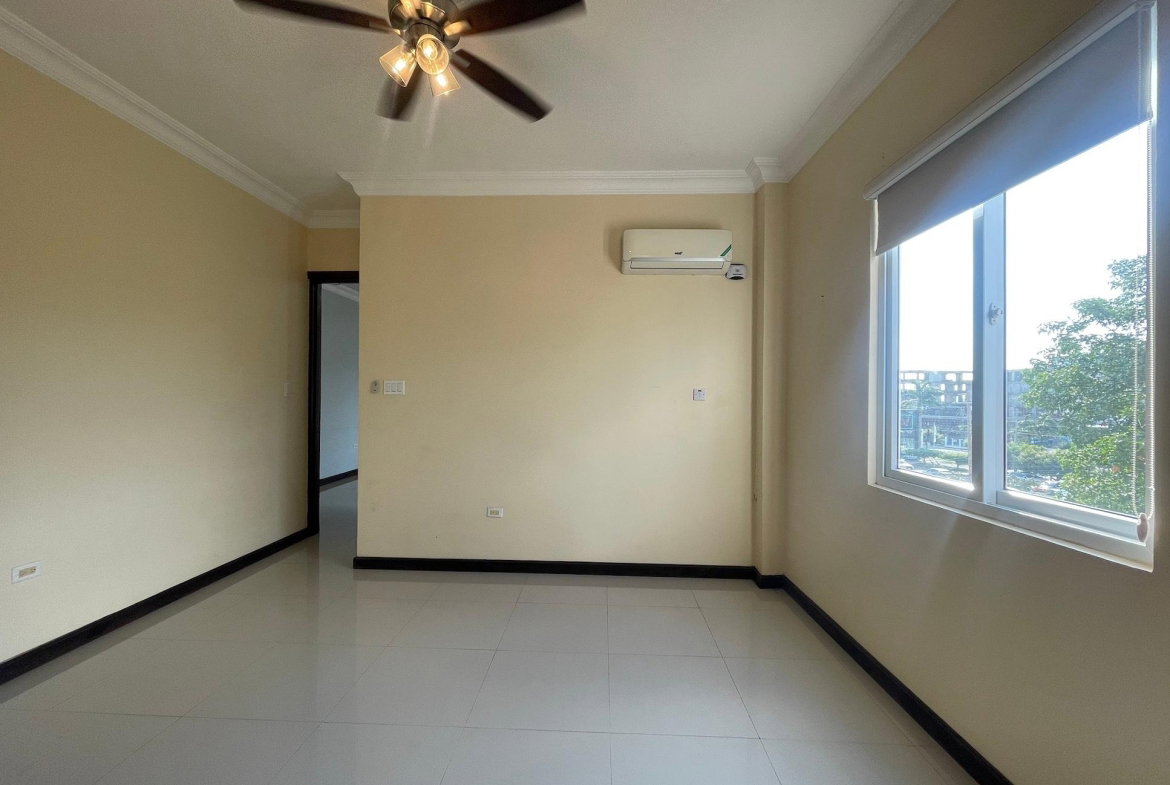 Fifteenth image of 16 Fairway Avenue in Kingston 5, St. Andrew, Jamaica - property is For Rent