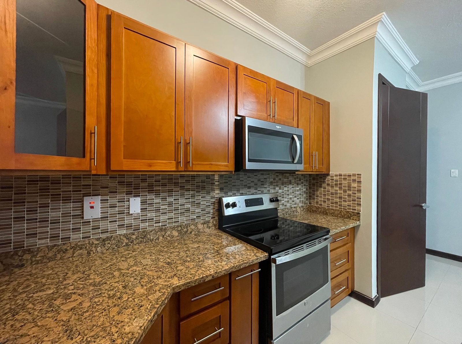 Luxury-1-Bedroom-Executive-Apartment-for-Rent-at-16-Fairway-Ave-St.-Andrew-Jamaica Eighth image of 16 Fairway Avenue in Kingston 5, St. Andrew, Jamaica - property is For Rent