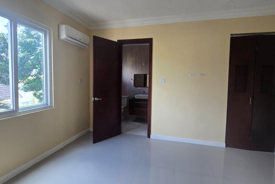 Twelfth image of 17-16 Fairway Avenue, Kingston in Kingston 5, St. Andrew, Jamaica - property is For Rent