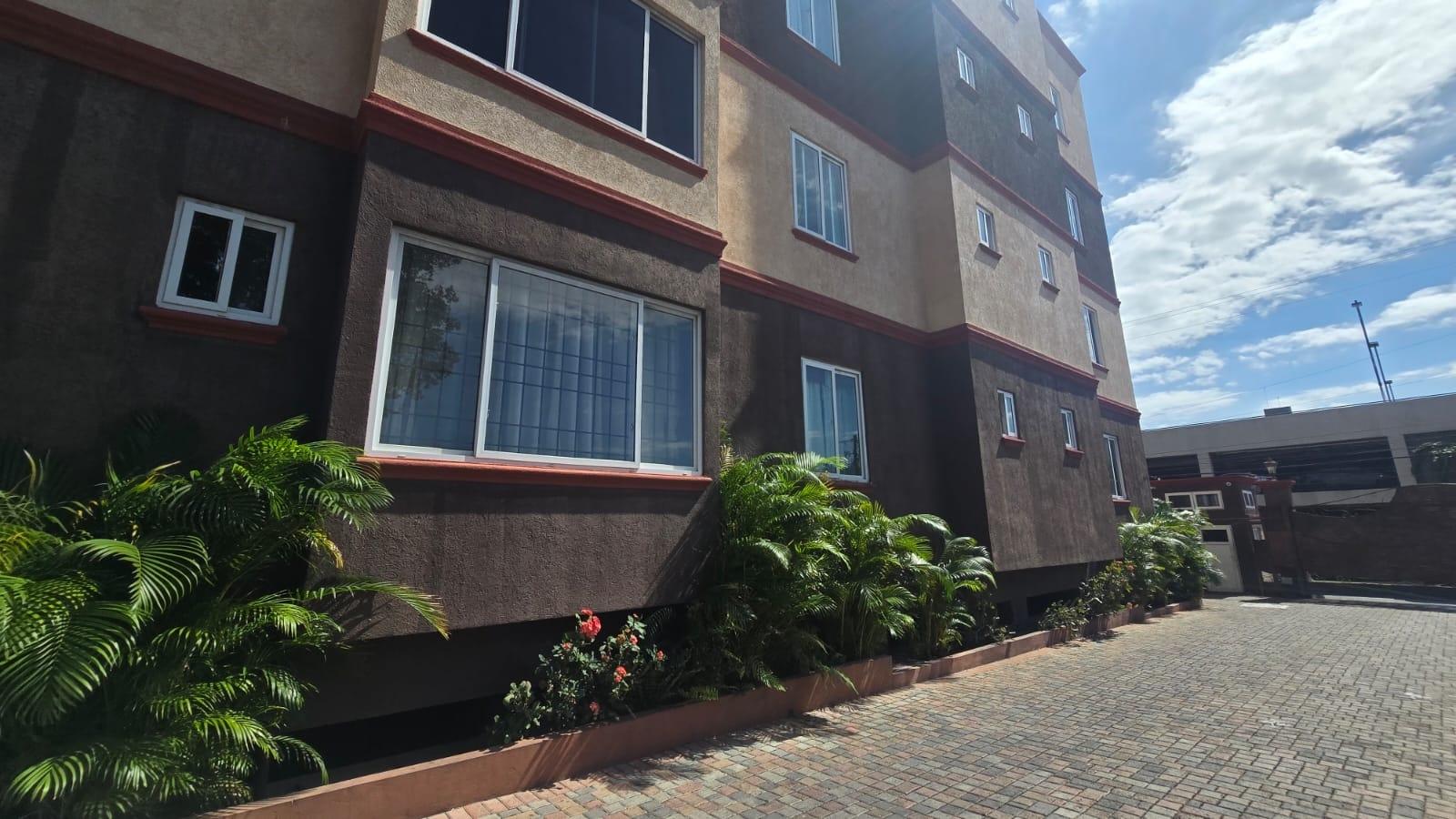 Tenth image of 17-16 Fairway Avenue, Kingston in Kingston 5, St. Andrew, Jamaica - property is For Rent