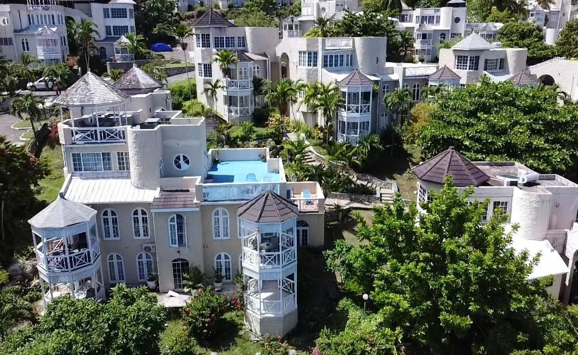 Second image of D4-d4 Columbus Heights in Ocho Rios, St. Ann, Jamaica - property is For Rent