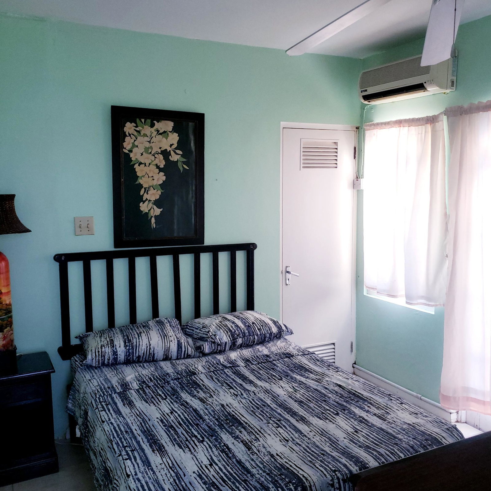 Luxury-2-Bedroom-Resort-Apartment-for-Rent-in-Ocho-Rios-Jamaica-Columbus-Heights Twelfth image of D4-d4 Columbus Heights in Ocho Rios, St. Ann, Jamaica - property is For Rent