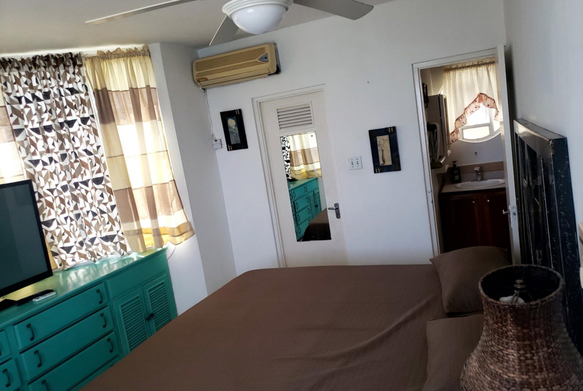 Ninth image of D4-d4 Columbus Heights in Ocho Rios, St. Ann, Jamaica - property is For Rent