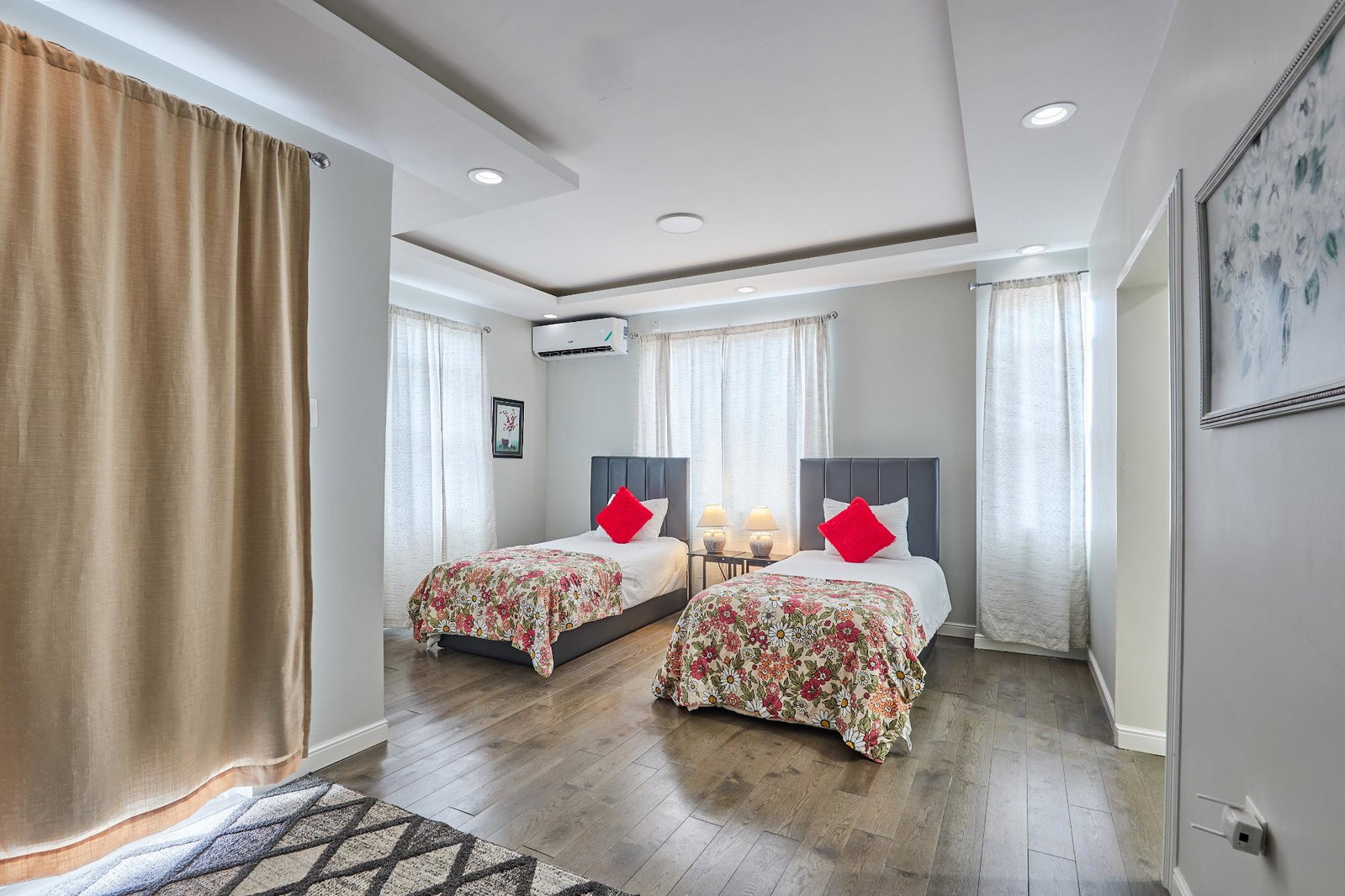 Luxury-3-Bed-Penthouse-Apartment-for-Rent-in-St.-Andrew-Jamaica Twenty-Second image of 7-6 Winston Ave in Kingston 6, St. Andrew, Jamaica - property is For Rent