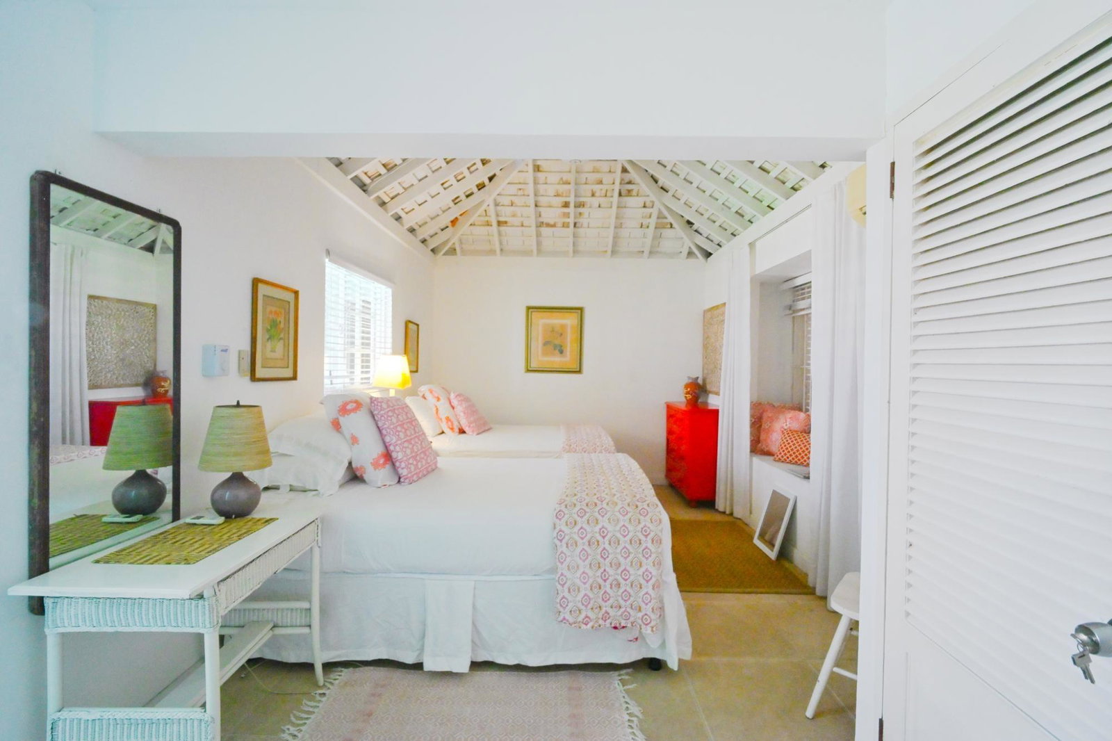 Luxury-3-Bedroom-Seaside-Cottage-for-Rent-in-Ocho-Rios-Jamaica Sixth image of Sylvia Lawn in Ocho Rios, St. Ann, Jamaica - property is For Rent