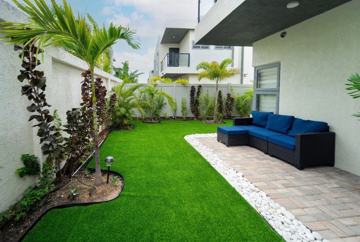 Twenty-Ninth image of 290- Paraddisiac Beach Club in Richmond, St. Ann, Jamaica - property is For Rent