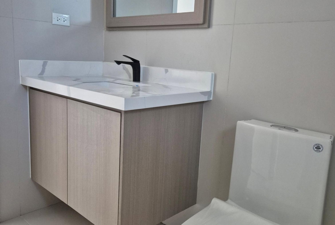 Fourteenth image of 265- Oak Estate in Bernard Lodge, St. Catherine, Jamaica - property is For Rent