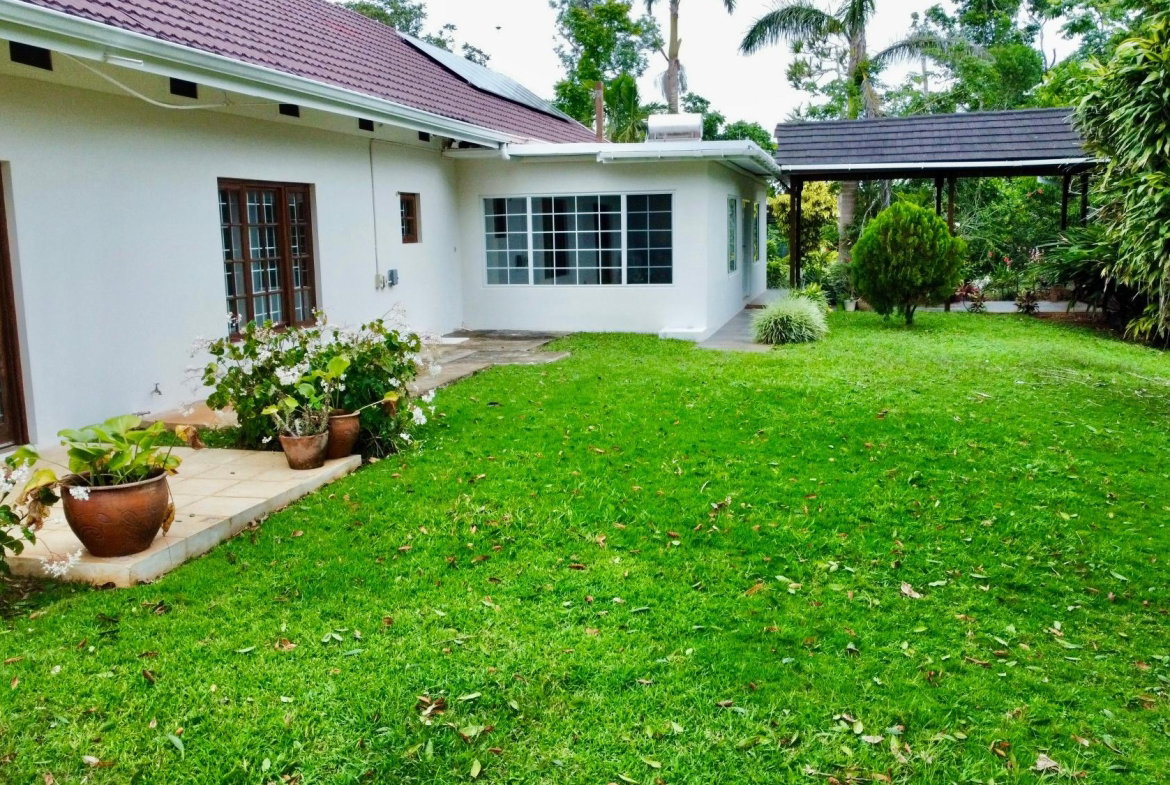Fifth image of Lot #34 Bloomfield, Mandeville in Mandeville, Manchester, Jamaica - property is For Rent