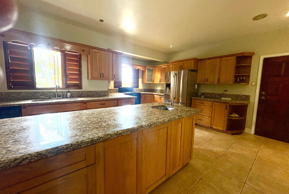 Tenth image of Lot #34 Bloomfield, Mandeville in Mandeville, Manchester, Jamaica - property is For Rent