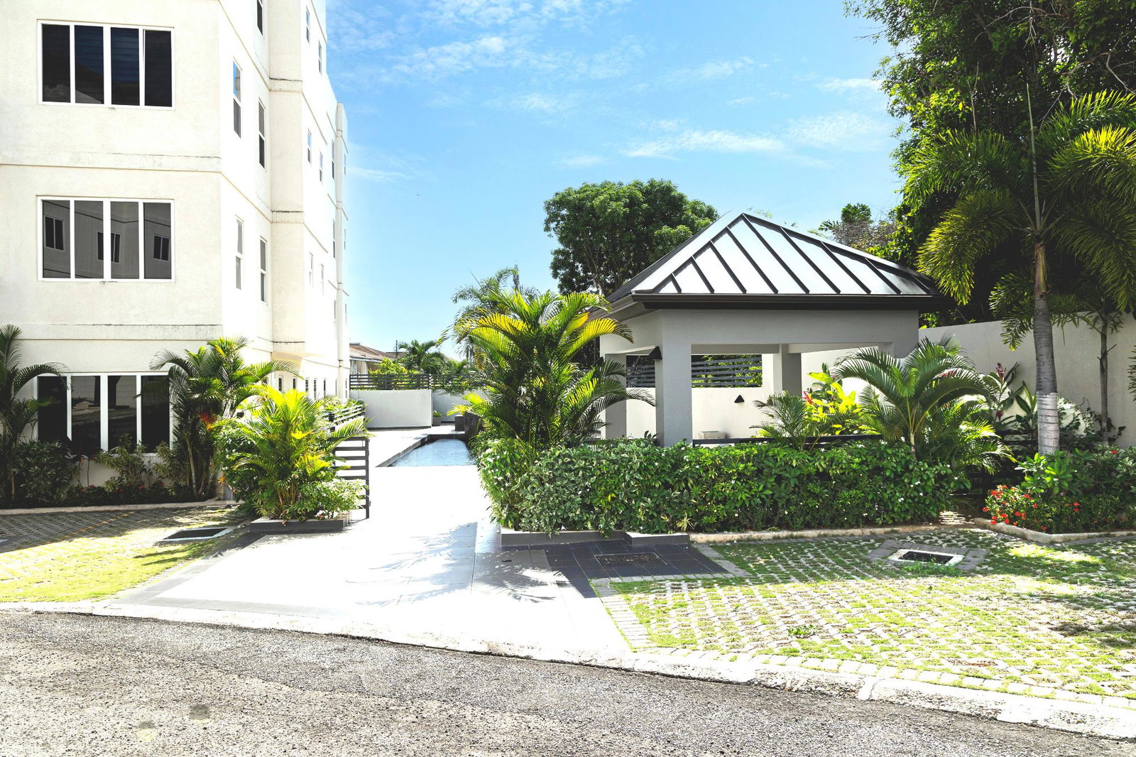 Second image of 25-5-7 Degenhart Close in Kingston 6, St. Andrew, Jamaica - property is For Rent