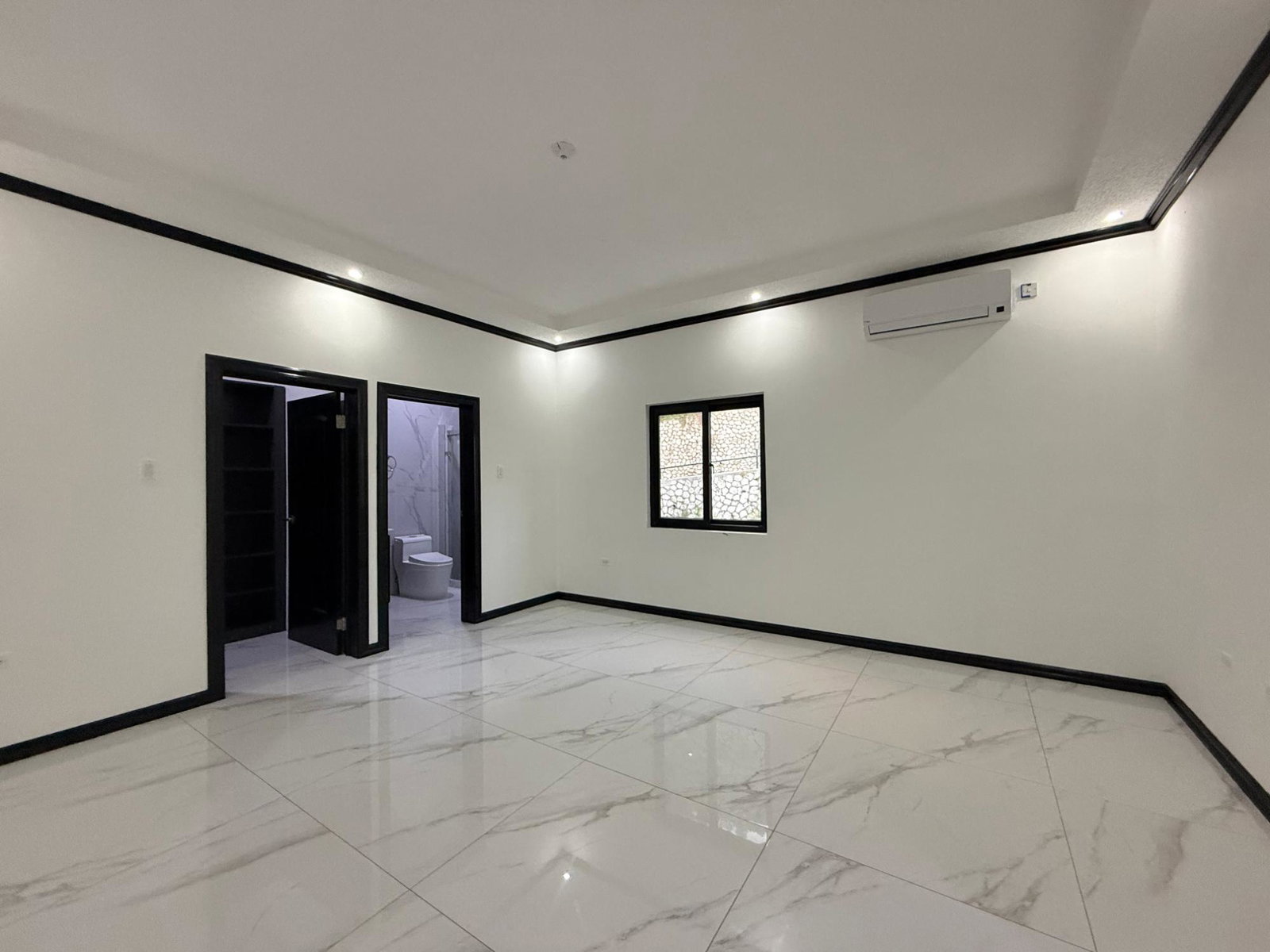 Fifteenth image of 7-11-13 Hill Road, Kingston 8 in Constant Spring P.O., St. Andrew, Jamaica - property is For Rent