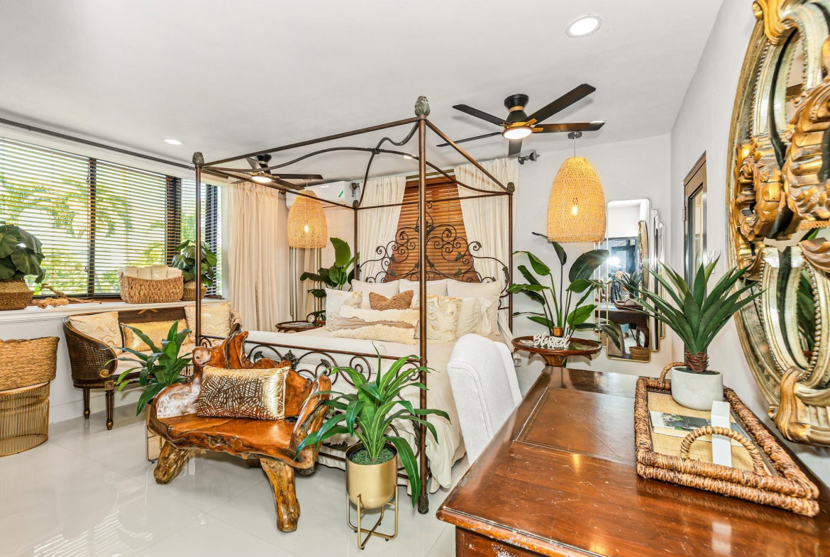 Eleventh image of 6 Garden View in Kingston 8, St. Andrew, Jamaica - property is For Rent