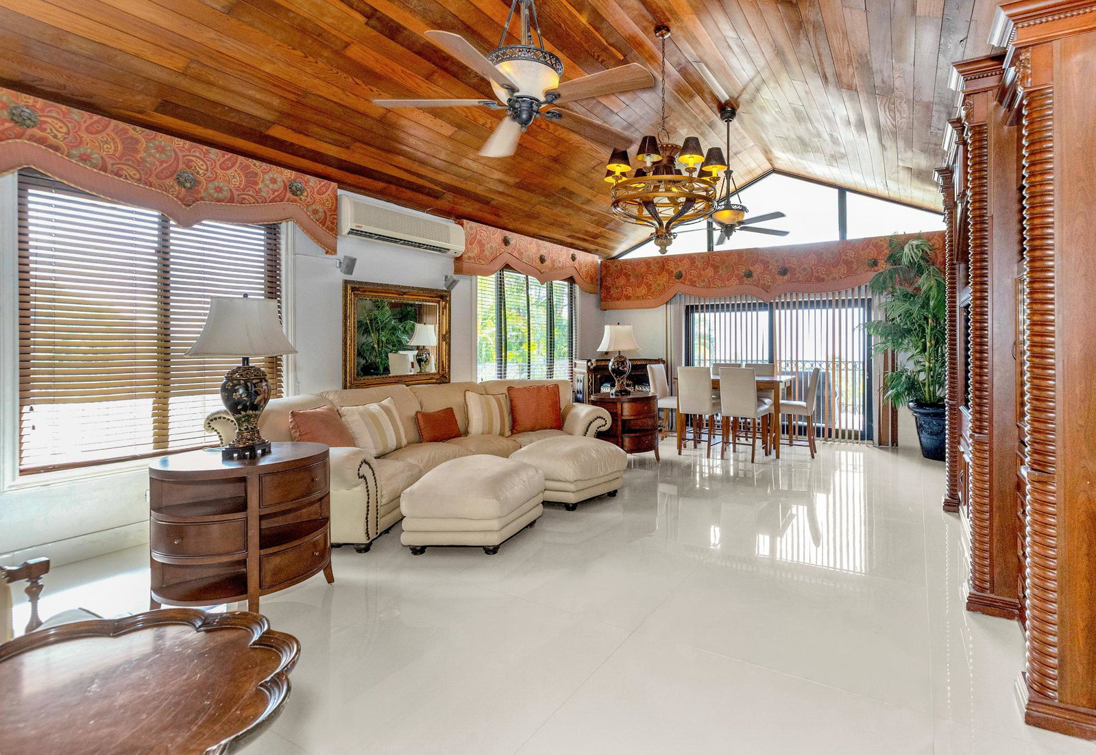 Luxury-5-Bedroom-Estate-for-Rent-in-Cherry-Gardens-St.-Andrew-Jamaica Thirteenth image of 6 Garden View in Kingston 8, St. Andrew, Jamaica - property is For Rent
