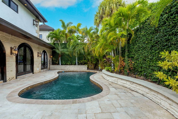 Sixteenth image of 6 Garden View in Kingston 8, St. Andrew, Jamaica - property is For Rent