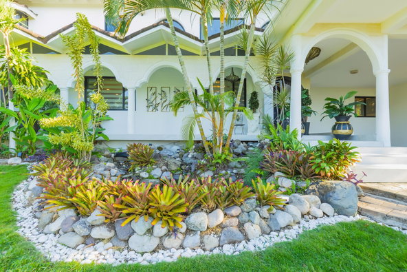 Third image of 6 Garden View in Kingston 8, St. Andrew, Jamaica - property is For Rent