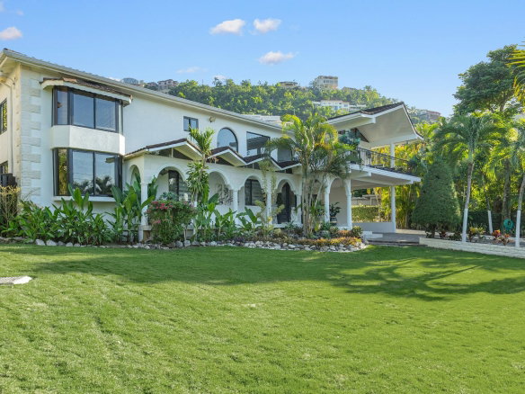 First image of 6 Garden View in Kingston 8, St. Andrew, Jamaica - property is For Rent