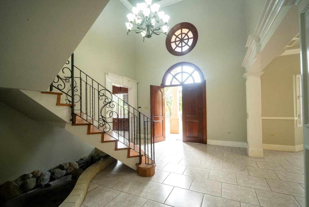Second image of 16 Farringdon Heights in Kingston 6, St. Andrew, Jamaica - property is For Rent