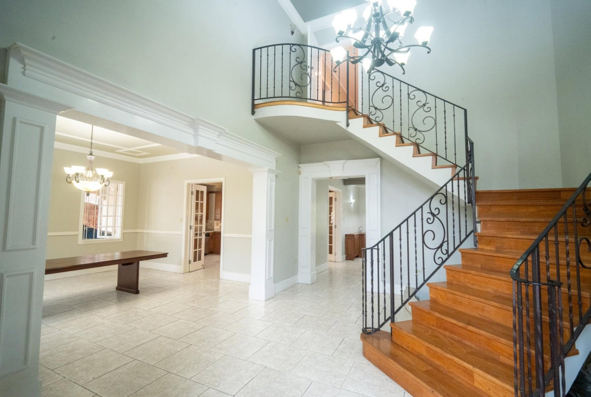 Eleventh image of 16 Farringdon Heights in Kingston 6, St. Andrew, Jamaica - property is For Rent