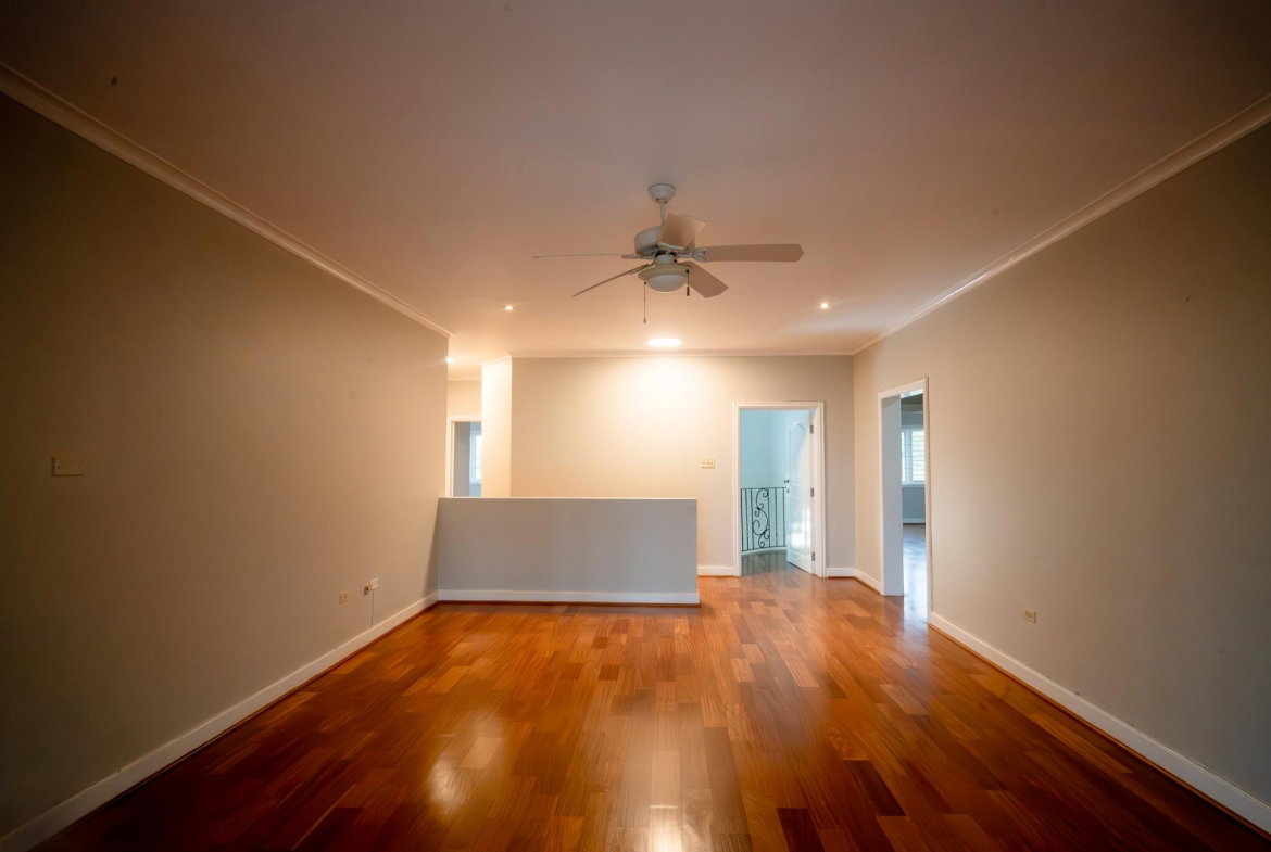 Thirteenth image of 16 Farringdon Heights in Kingston 6, St. Andrew, Jamaica - property is For Rent