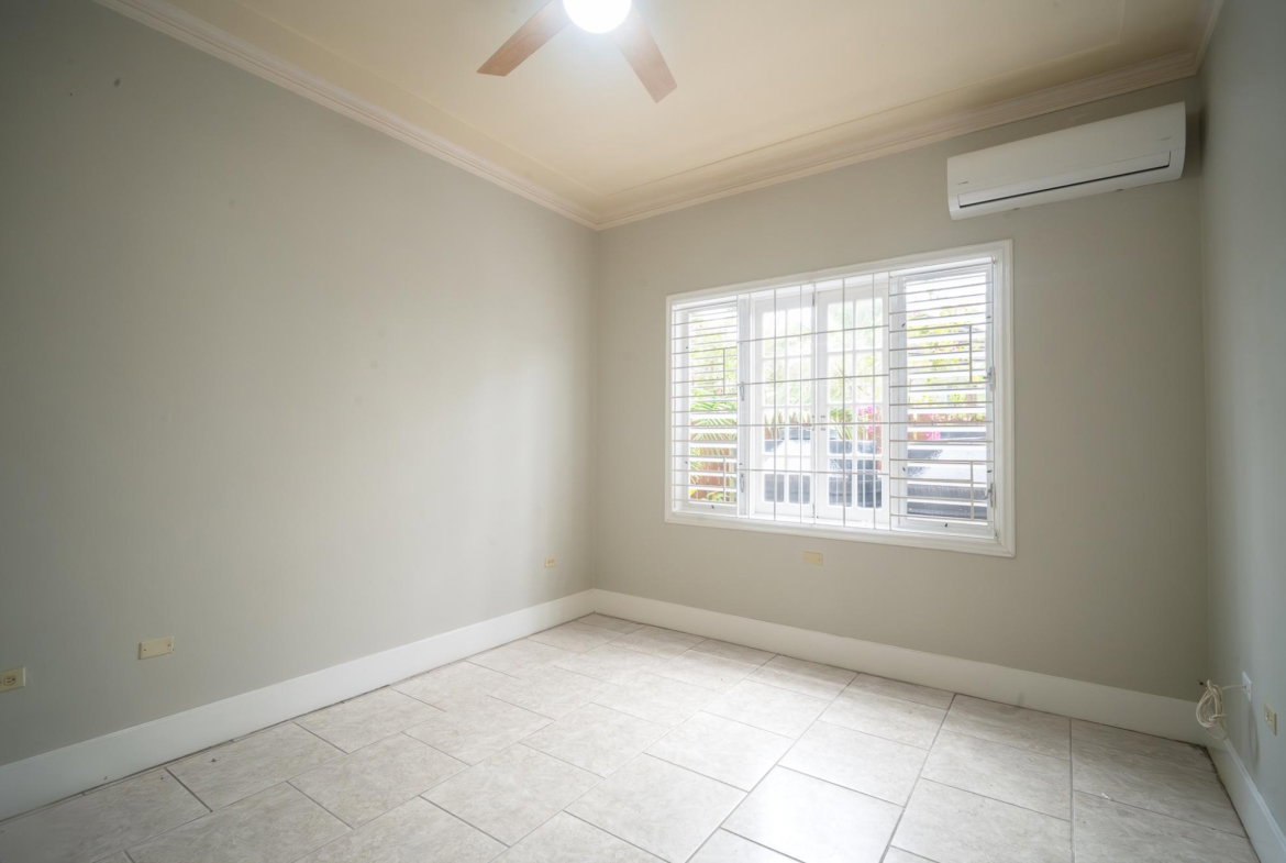 Fourteenth image of 16 Farringdon Heights in Kingston 6, St. Andrew, Jamaica - property is For Rent