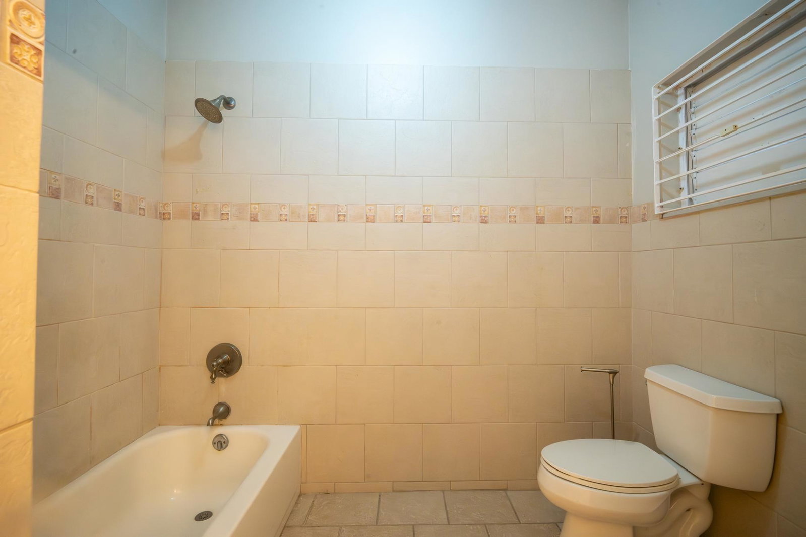 Fifteenth image of 16 Farringdon Heights in Kingston 6, St. Andrew, Jamaica - property is For Rent