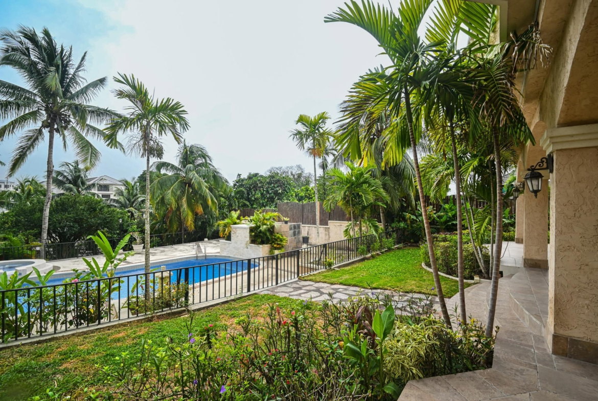 Twenty-Fourth image of 16 Farringdon Heights in Kingston 6, St. Andrew, Jamaica - property is For Rent