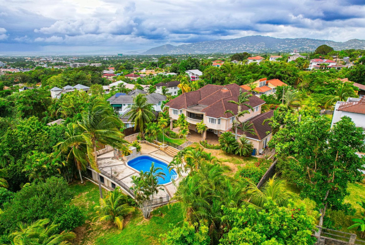 Twenty-Seventh image of 16 Farringdon Heights in Kingston 6, St. Andrew, Jamaica - property is For Rent