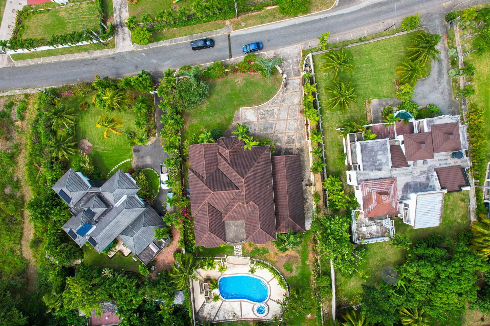 Twenty-Ninth image of 16 Farringdon Heights in Kingston 6, St. Andrew, Jamaica - property is For Rent
