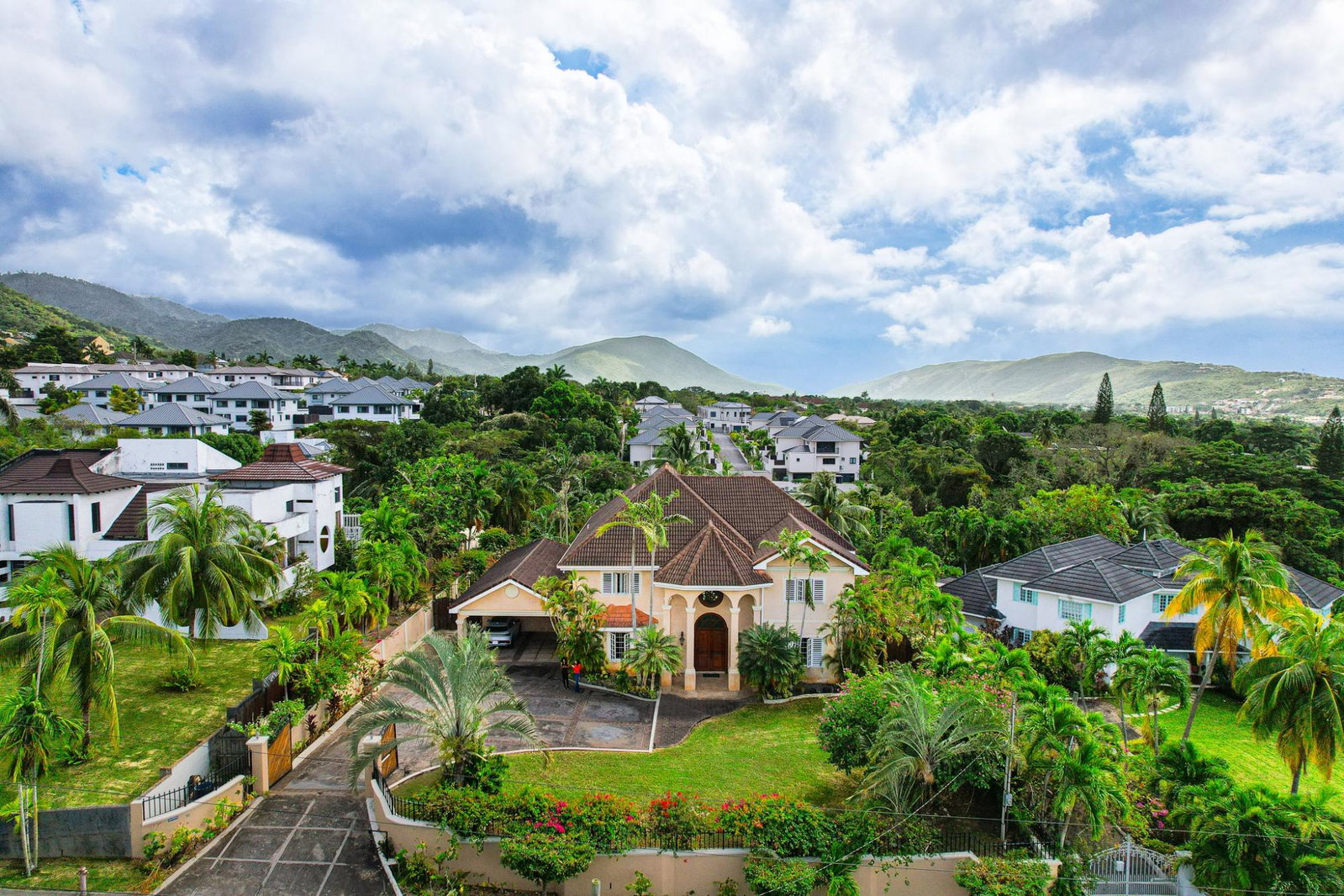 Thirtieth image of 16 Farringdon Heights in Kingston 6, St. Andrew, Jamaica - property is For Rent