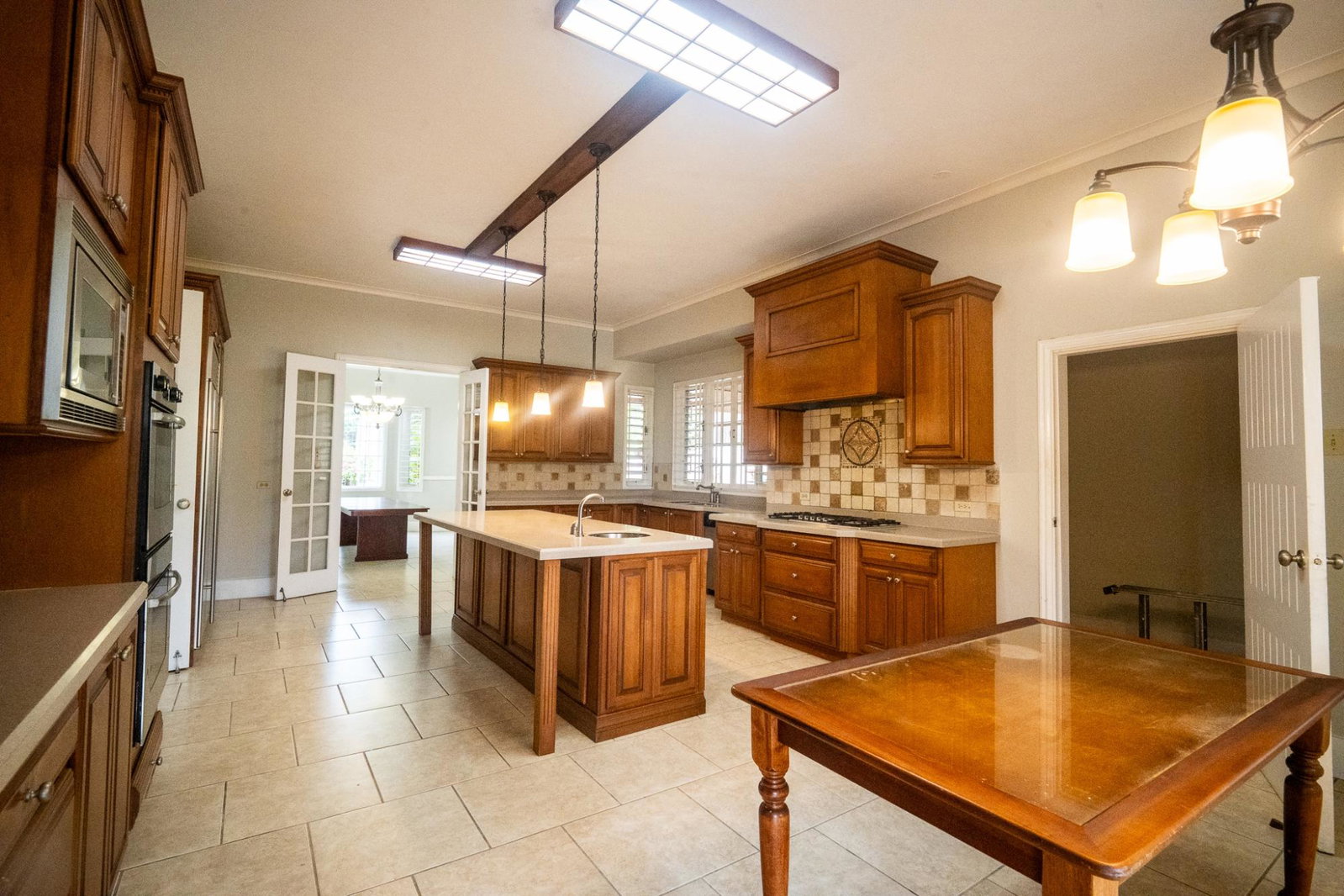 Eighth image of 16 Farringdon Heights in Kingston 6, St. Andrew, Jamaica - property is For Rent