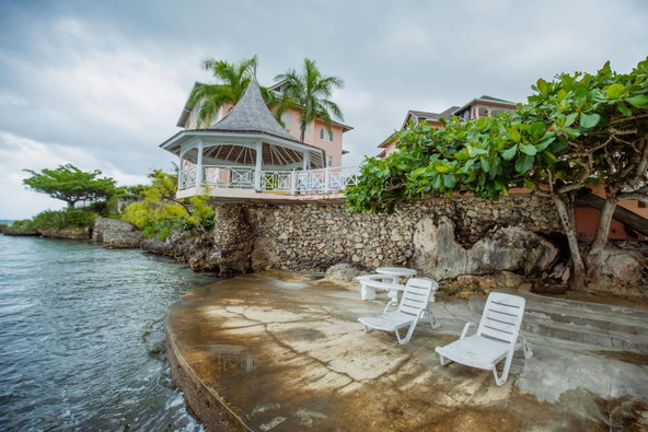 Twenty-Eighth image of a 6-127 Main Street Ocho Rios in Ocho Rios, St. Ann, Jamaica - property is For Rent