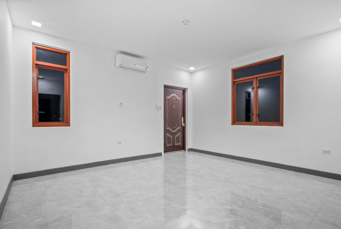 Thirteenth image of 4-16 Lawrence Ave. in Kingston 8, St. Andrew, Jamaica - property is For Rent