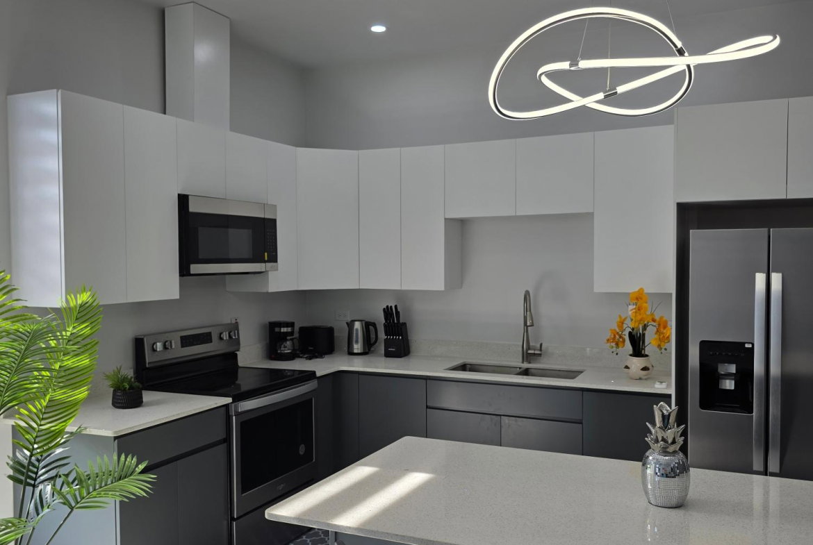 Second image of 407-22 Wellington in Kingston 6, St. Andrew, Jamaica - property is For Rent