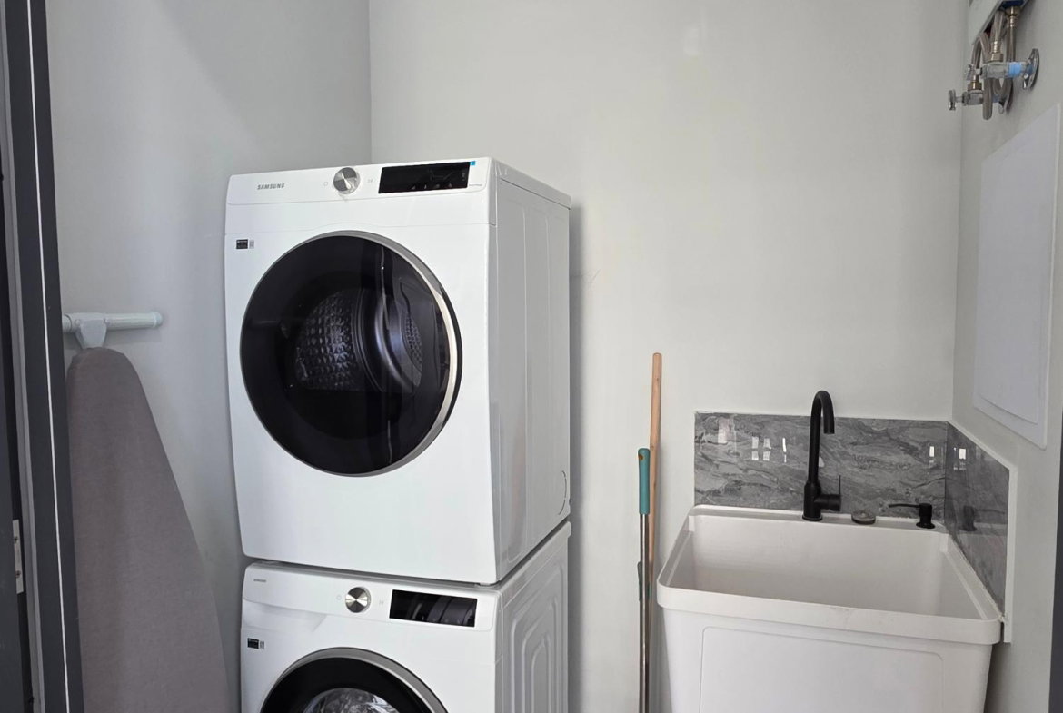 Eleventh image of 407-22 Wellington in Kingston 6, St. Andrew, Jamaica - property is For Rent