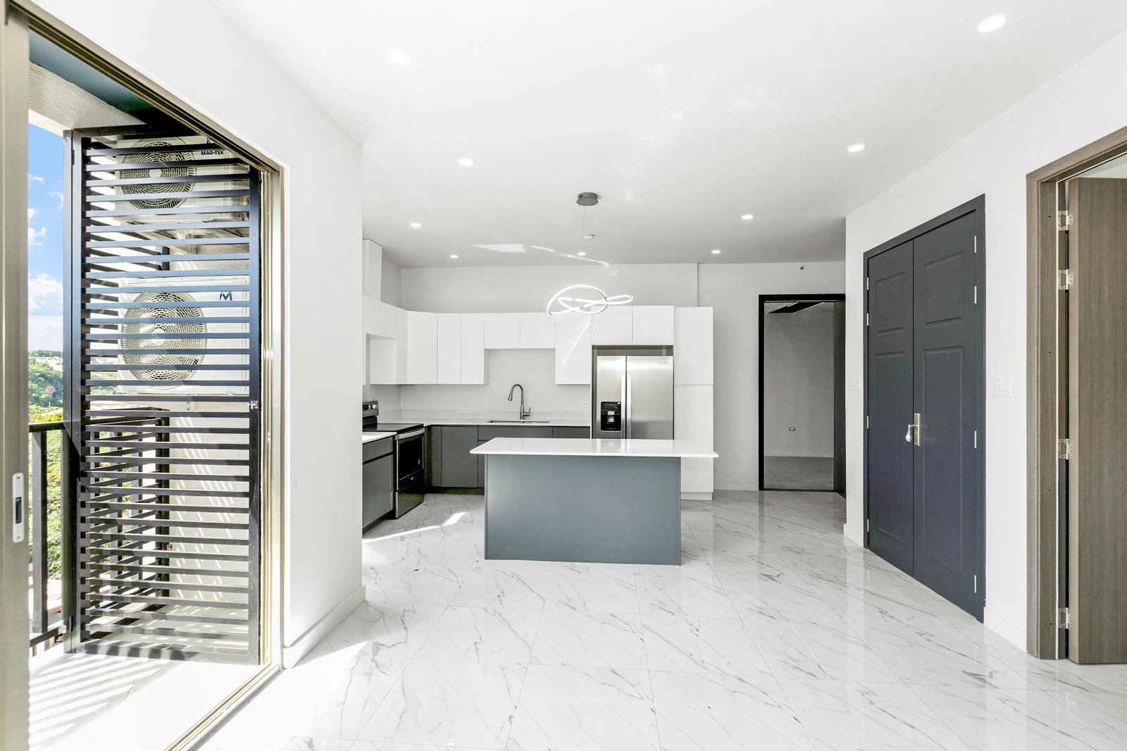 Seventeenth image of 407-22 Wellington in Kingston 6, St. Andrew, Jamaica - property is For Rent