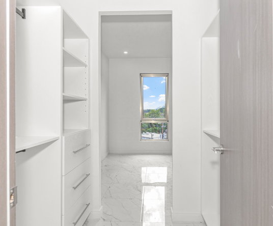 Seventh image of 407-22 Wellington in Kingston 6, St. Andrew, Jamaica - property is For Rent