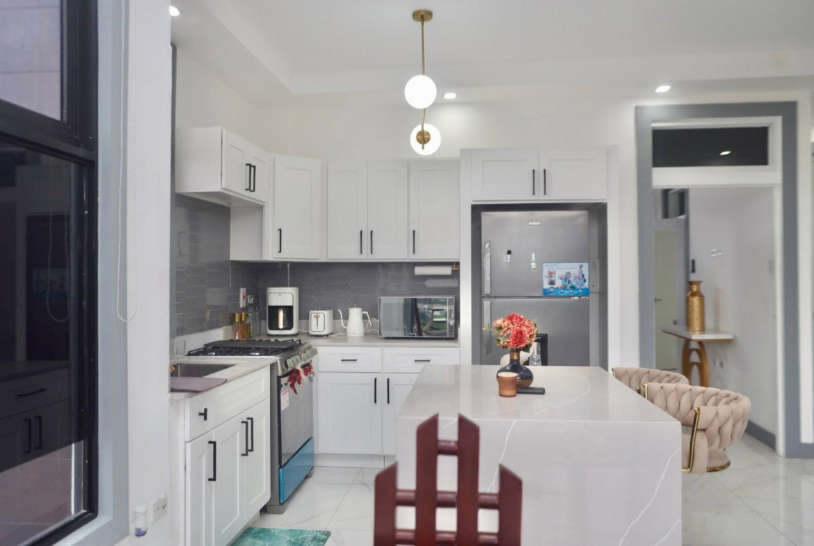 Fourth image of 4-34a-34b Chancery Close in Kingston 19, St. Andrew, Jamaica - property is For Rent