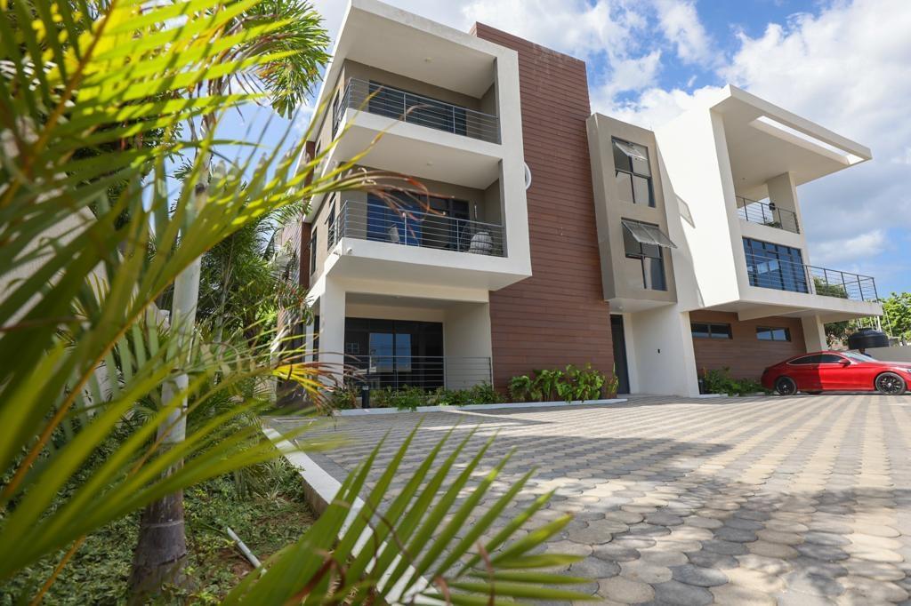 First image of 104-4 Sunset Drive in Constant Spring P.O., St. Andrew, Jamaica - property is For Rent