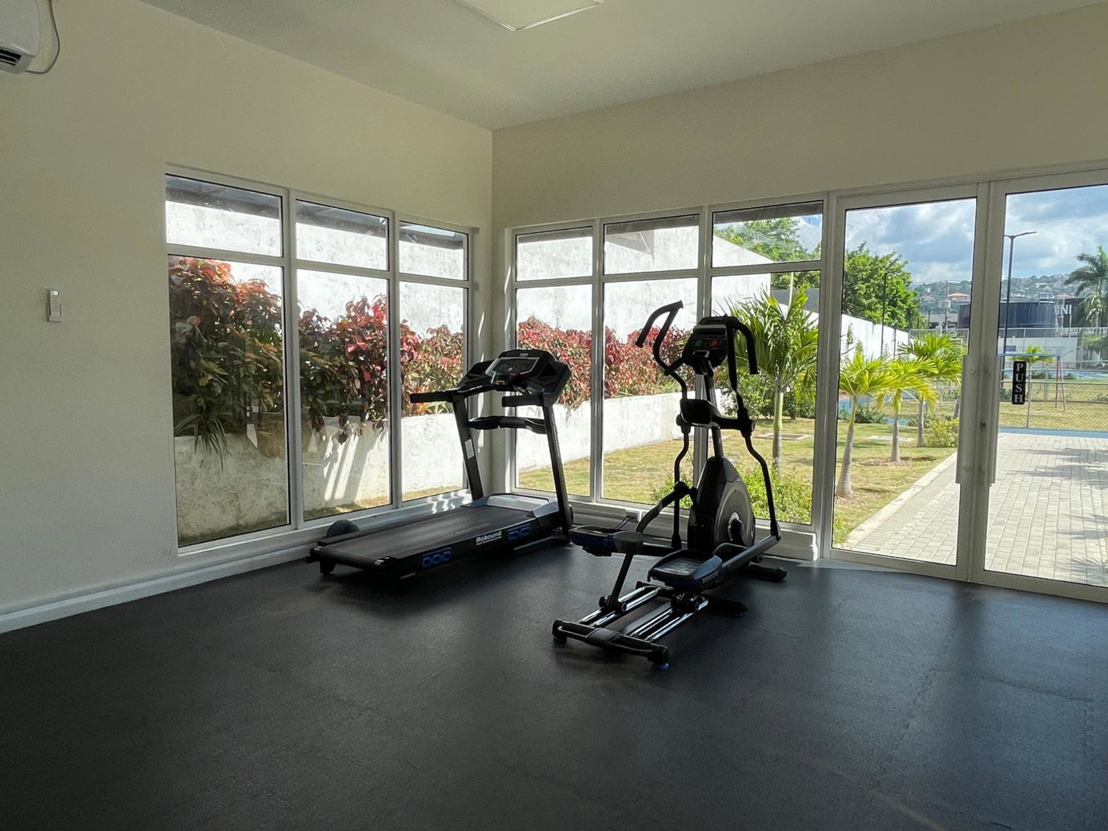 Modern-1-Bedroom-Apartment-for-Rent-at-The-Cambridge-New-Kingston-Jamaica Thirteenth image of B213-4 Musgrave Avenue in Kingston 5, St. Andrew, Jamaica - property is For Rent