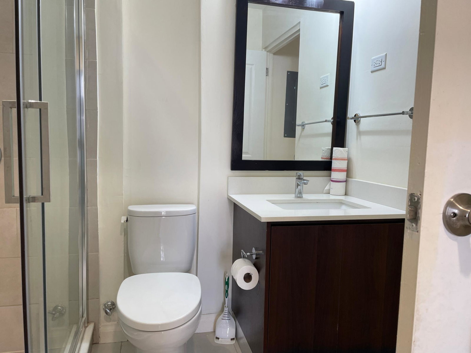 Modern-1-Bedroom-Apartment-for-Rent-at-The-Cambridge-New-Kingston-Jamaica Ninth image of B213-4 Musgrave Avenue in Kingston 5, St. Andrew, Jamaica - property is For Rent
