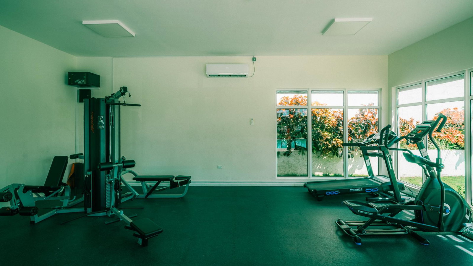 Modern-1-Bedroom-Apartment-for-Rent-at-The-Cambridge-St.-Andrew-Jamaica Fourteenth image of 109-21 The Cambridge in Kingston 5, St. Andrew, Jamaica - property is For Rent