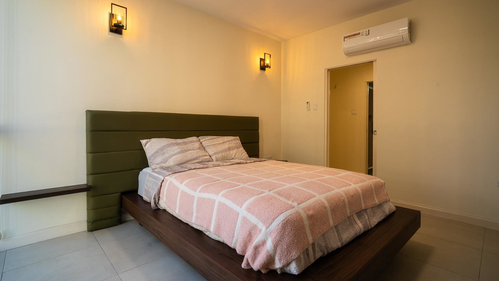 Modern-1-Bedroom-Apartment-for-Rent-at-The-Cambridge-St.-Andrew-Jamaica Seventeenth image of 109-21 The Cambridge in Kingston 5, St. Andrew, Jamaica - property is For Rent