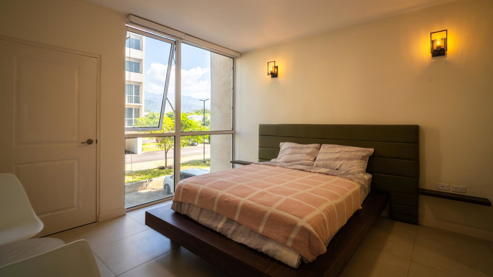 Modern-1-Bedroom-Apartment-for-Rent-at-The-Cambridge-St.-Andrew-Jamaica Eighteenth image of 109-21 The Cambridge in Kingston 5, St. Andrew, Jamaica - property is For Rent