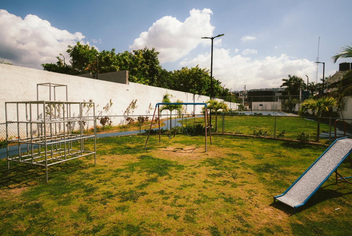 Fifth image of 109-21 The Cambridge in Kingston 5, St. Andrew, Jamaica - property is For Rent